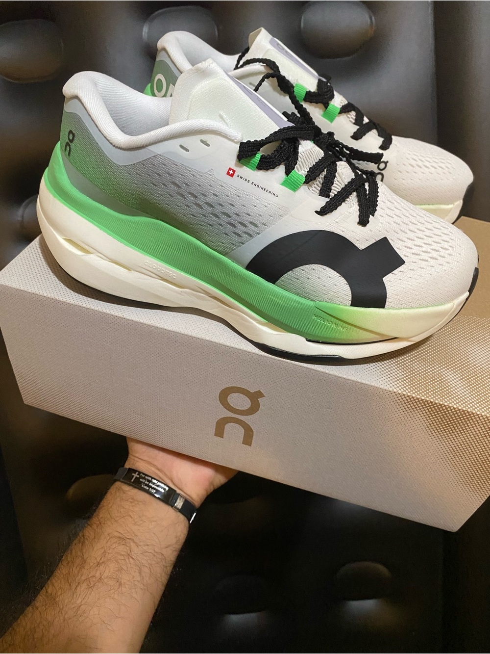 On cloudboon max Men's White & Green Athletic Running Shoes